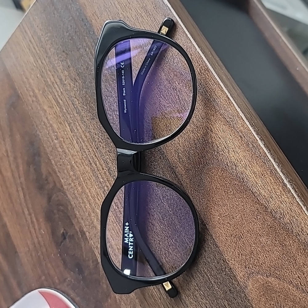 Main & Central Blue Light Glasses